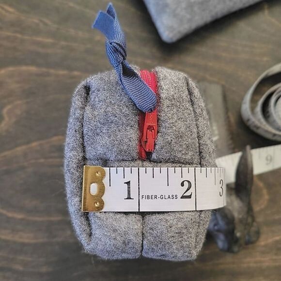 Lot of 2 | Handmade grey felt contrast zipper pencil cases - Picture 9 of 9